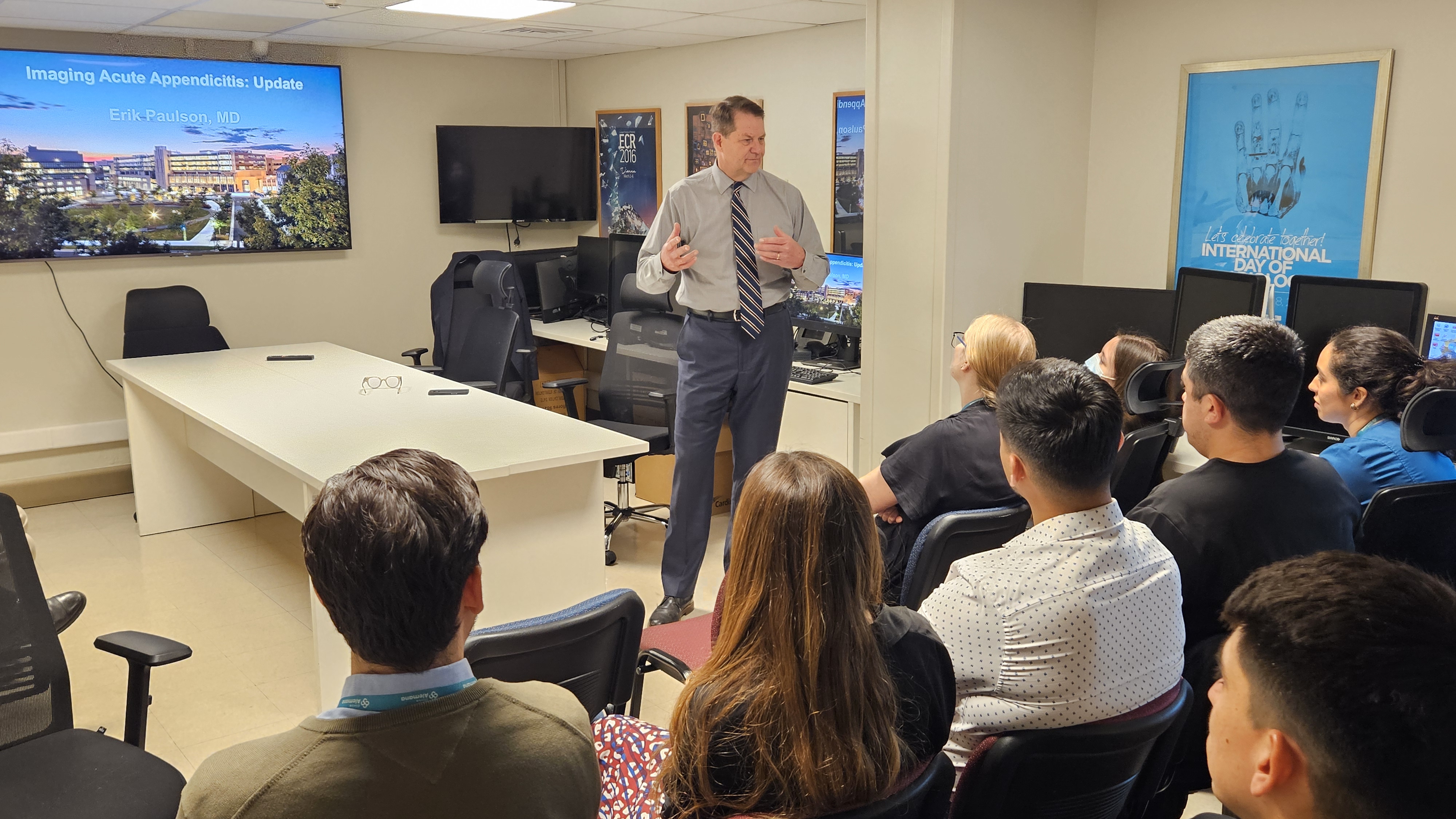 Dr. Paulson talks to a class